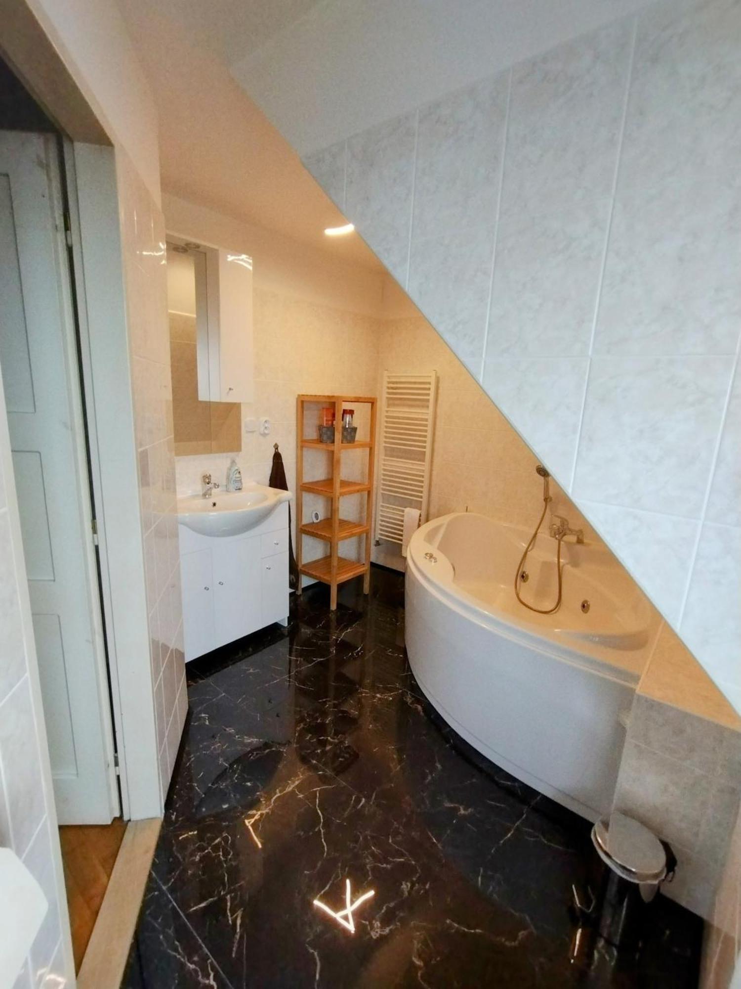 Duplex With Garden Apartment Prague Exterior photo